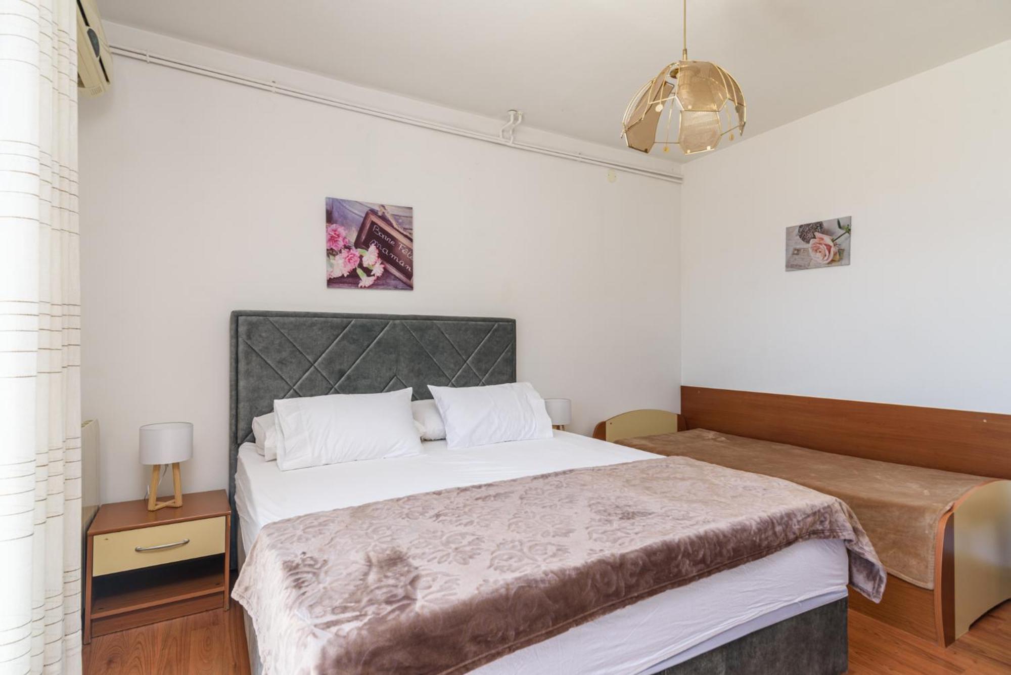 Apartments Villa Ivanka Trogir Bagian luar foto